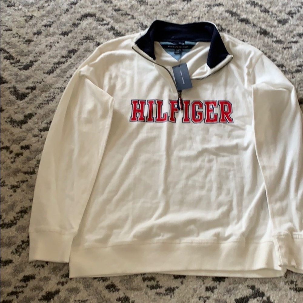 Tommy Hilfiger light weight half zip pullover.